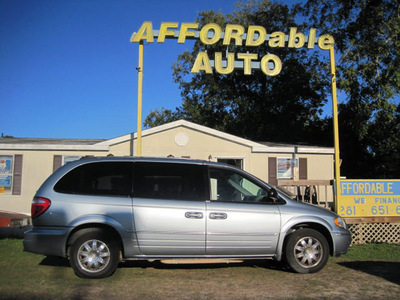 chrysler town country 2005 silver van limited gasoline 6 cylinders front wheel drive automatic 77379