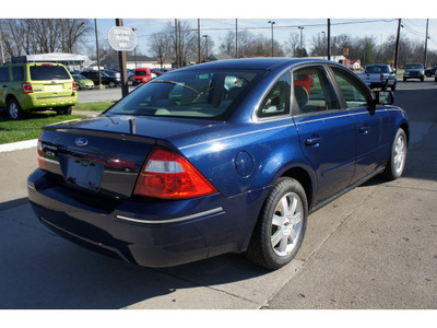 ford five hundred 2005 dk  blue sedan se gasoline 6 cylinders front wheel drive automatic 47172