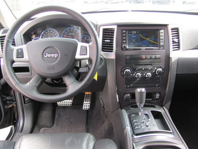 jeep grand cherokee 2008 black suv srt8 gasoline 8 cylinders 4 wheel drive automatic 33884