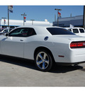 dodge challenger 2011 white coupe r t gasoline 8 cylinders rear wheel drive 6 speed manual 77090