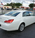 toyota avalon 2005 off white sedan xls gasoline 6 cylinders front wheel drive automatic 33021