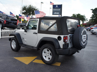 jeep wrangler 2008 silver suv x gasoline 6 cylinders 4 wheel drive automatic 33021