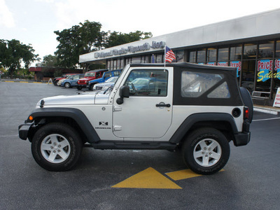 jeep wrangler 2008 silver suv x gasoline 6 cylinders 4 wheel drive automatic 33021