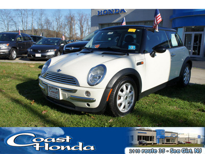 mini cooper 2003 off white hatchback gasoline 4 cylinders front wheel drive automatic 08750