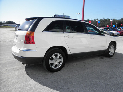 chrysler pacifica 2005 white suv touring gasoline 6 cylinders all whee drive automatic 34731