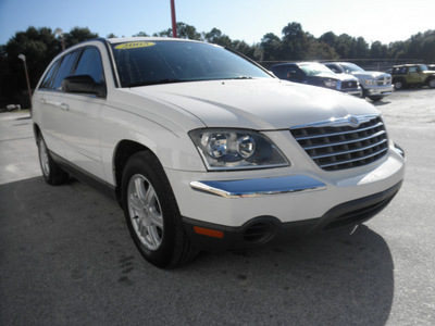 chrysler pacifica 2005 white suv touring gasoline 6 cylinders all whee drive automatic 34731