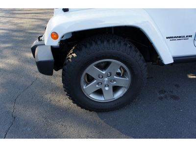 jeep wrangler unlimited 2012 white suv rubicon gasoline 6 cylinders 4 wheel drive automatic with overdrive 08844