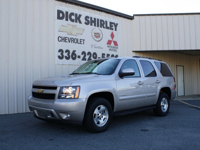 chevrolet tahoe 2007 silver suv lt flex fuel 8 cylinders 4 wheel drive automatic 27215