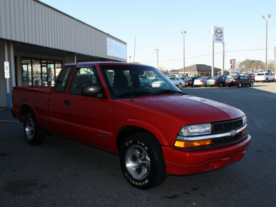 chevrolet s 10 1999 red pickup truck ls gasoline 4 cylinders rear wheel drive automatic 27215