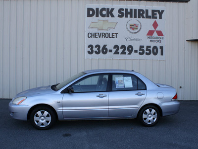 mitsubishi lancer 2004 silver sedan es gasoline 4 cylinders front wheel drive automatic 27215