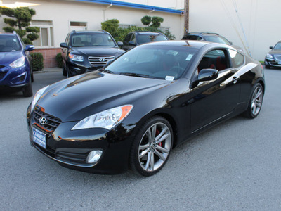 hyundai genesis coupe 2012 black coupe 3 8 grand touring gasoline 6 cylinders rear wheel drive 6 speed manual 94010