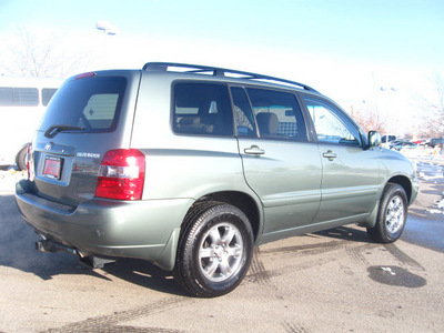 toyota highlander 2005 lt  green suv gasoline 6 cylinders all whee drive automatic 80504