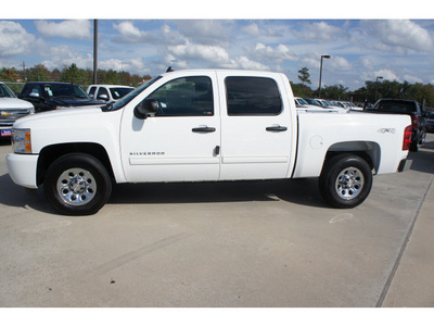 chevrolet silverado 1500 2011 white ls flex fuel 8 cylinders 4 wheel drive automatic 77090