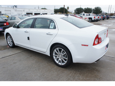 chevrolet malibu 2012 white sedan gasoline 4 cylinders front wheel drive 6 spd auto lpo,rr splr lp 77090