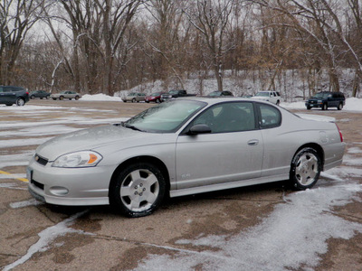 chevrolet monte carlo 2006 silver coupe ss gasoline 8 cylinders front wheel drive automatic 55318