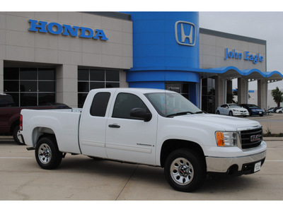 gmc sierra 1500 2007 white pickup truck sle1 gasoline 8 cylinders rear wheel drive automatic with overdrive 77065