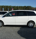 toyota sienna 2009 white van le 8 passenger gasoline 6 cylinders front wheel drive automatic 27569