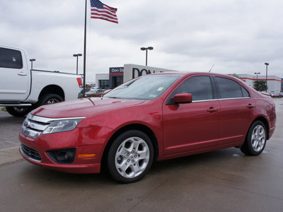 ford fusion 2011 red sedan se gasoline 4 cylinders front wheel drive automatic 76018