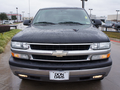 chevrolet tahoe 2004 black suv gasoline 8 cylinders rear wheel drive automatic 76018