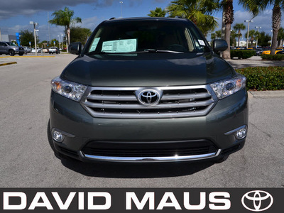 toyota highlander 2012 green suv limited gasoline 6 cylinders front wheel drive automatic 32771