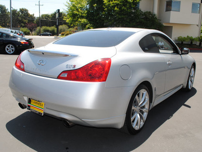 infiniti g37 coupe 2009 silver coupe journey gasoline 6 cylinders rear wheel drive automatic 94010