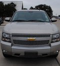 chevrolet avalanche 2009 silver suv z71 flex fuel 8 cylinders 4 wheel drive automatic 76087