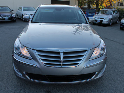 hyundai genesis 2012 gray sedan 4 6l v8 gasoline 8 cylinders rear wheel drive automatic 94010