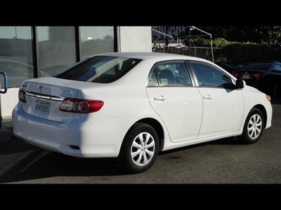 toyota corolla 2011 white sedan le gasoline 4 cylinders front wheel drive automatic 90004