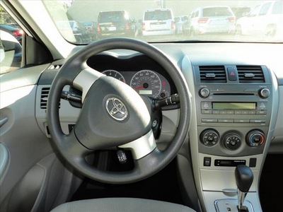 toyota corolla 2011 white sedan le gasoline 4 cylinders front wheel drive automatic 90004