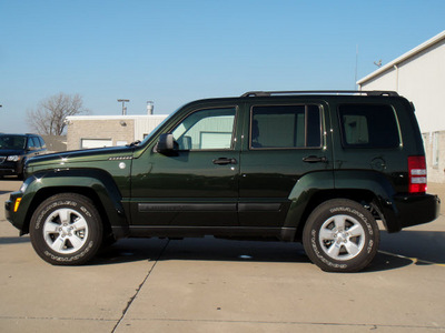 jeep liberty 2011 green suv sport gasoline 6 cylinders 4 wheel drive automatic 62034