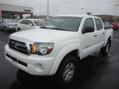 toyota tacoma 2009 white prerunner v6 gasoline 6 cylinders 2 wheel drive automatic 45342