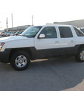 chevrolet avalanche z66 2003 white suv 1500 gasoline 8 cylinders rear wheel drive automatic 45840
