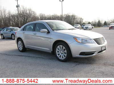 chrysler 200 2012 silver sedan lx gasoline 4 cylinders front wheel drive automatic 45840