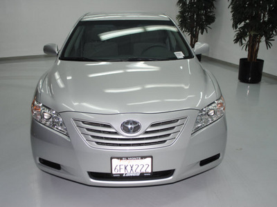 toyota camry 2009 silver sedan le gasoline 4 cylinders front wheel drive automatic 91731