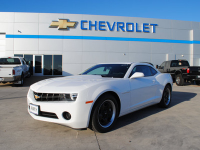 chevrolet camaro 2012 white coupe ls gasoline 6 cylinders rear wheel drive automatic 76087