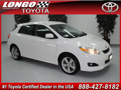 toyota matrix 2010 white hatchback s gasoline 4 cylinders front wheel drive automatic 91731