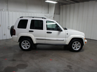 jeep liberty 2007 white suv limited gasoline 6 cylinders rear wheel drive automatic with overdrive 76108