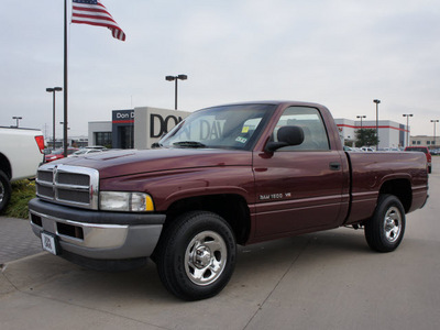 dodge ram pickup 1500 2001 red pickup truck gasoline 6 cylinders rear wheel drive automatic with overdrive 76018