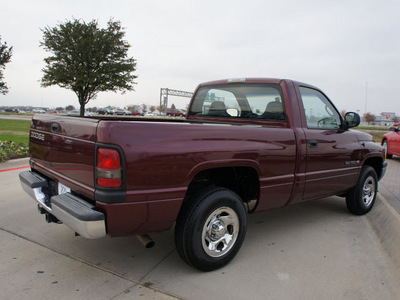 dodge ram pickup 1500 2001 red pickup truck gasoline 6 cylinders rear wheel drive automatic with overdrive 76018