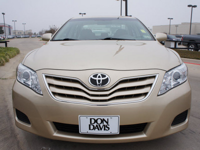 toyota camry 2011 tan sedan gasoline 4 cylinders front wheel drive automatic 76018