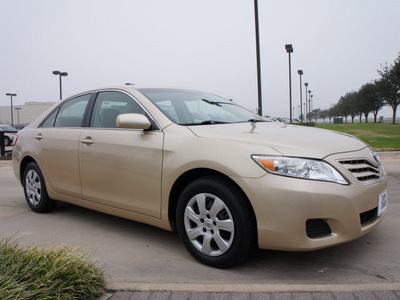 toyota camry 2011 tan sedan gasoline 4 cylinders front wheel drive automatic 76018