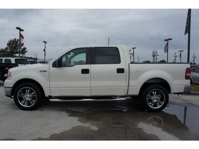 ford f 150 2008 white lariat flex fuel 8 cylinders 2 wheel drive automatic with overdrive 77090