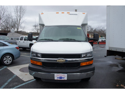 chevrolet express 3500 2011 white trademaster flex fuel v8 rear wheel drive automatic 07507