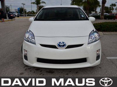 toyota prius 2010 white hybrid hybrid 4 cylinders front wheel drive automatic 32771