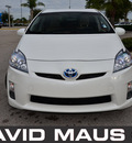 toyota prius 2010 white hybrid hybrid 4 cylinders front wheel drive automatic 32771