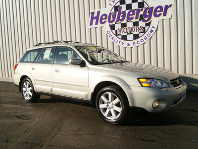 subaru outback 2006 champagne gold wagon 2 5i limited gasoline 4 cylinders all whee drive 5 speed manual 80905