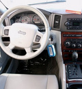jeep grand cherokee 2005 dark khaki suv limited gasoline 8 cylinders 4 wheel drive automatic 80905