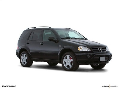 mercedes benz m class 2001 suv ml320 gasoline 6 cylinders all whee drive not specified 07701