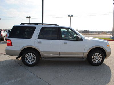 ford expedition 2010 white suv eddie bauer flex fuel 8 cylinders 4 wheel drive automatic 76087