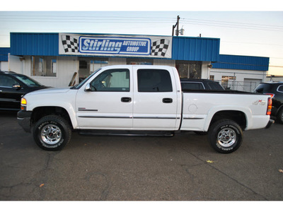 gmc sierra 2500hd 2002 white sle diesel 8 cylinders 4 wheel drive automatic with overdrive 98632